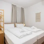 Lägenhet 6 Beds Apartment, Group & Family Friendly, Kitchen, Washer, Work Station, Netflix & Paytv *