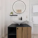 6 Beds Apartment, Group & Family Friendly, Kitchen, Washer, Work Station, Netflix & Paytv *