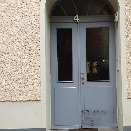 6 Beds Apartment, Group&family Friendly, Kitchen, Washer, Work Station, Netflix&paytv Apartment Berlin